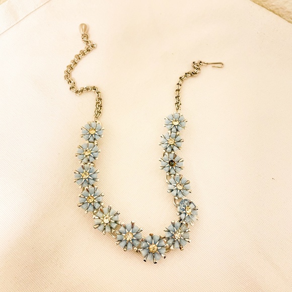 Blue daisy necklace (1 crystal missing) - Picture 1 of 2